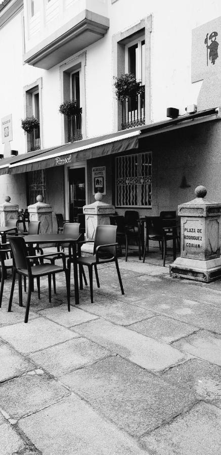 Hostel Rossol Church Square Padron